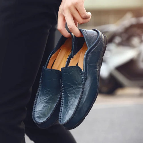 Mocassins en cuir bleu marine – Élégance intemporelle et confort quotidien